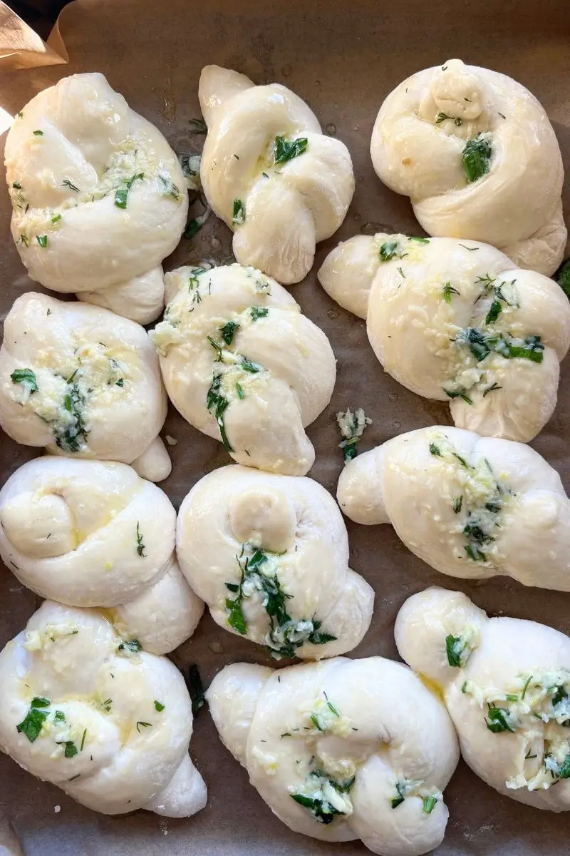 Sourdough Garlic Knots